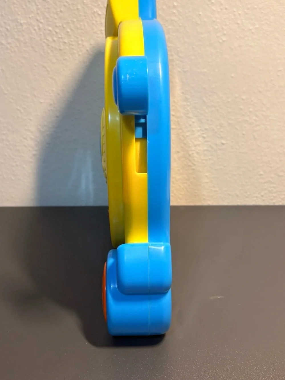 Fisher-Price Spin N Learn musical‎ and talking School Bus Toy